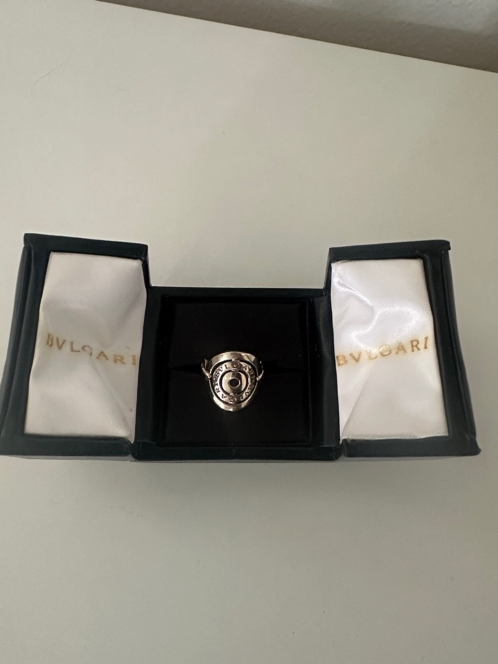 BVLGARI Iconic Astrale  WG Shield ring